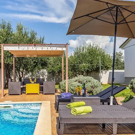 Сasa de vacaciones With Pool Near The Beach, Great Location By Wiibuk *